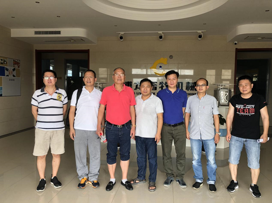 Les dirigeants industriels de Guangzhou Jiangfeng ont visité notre société pour inspection et consei